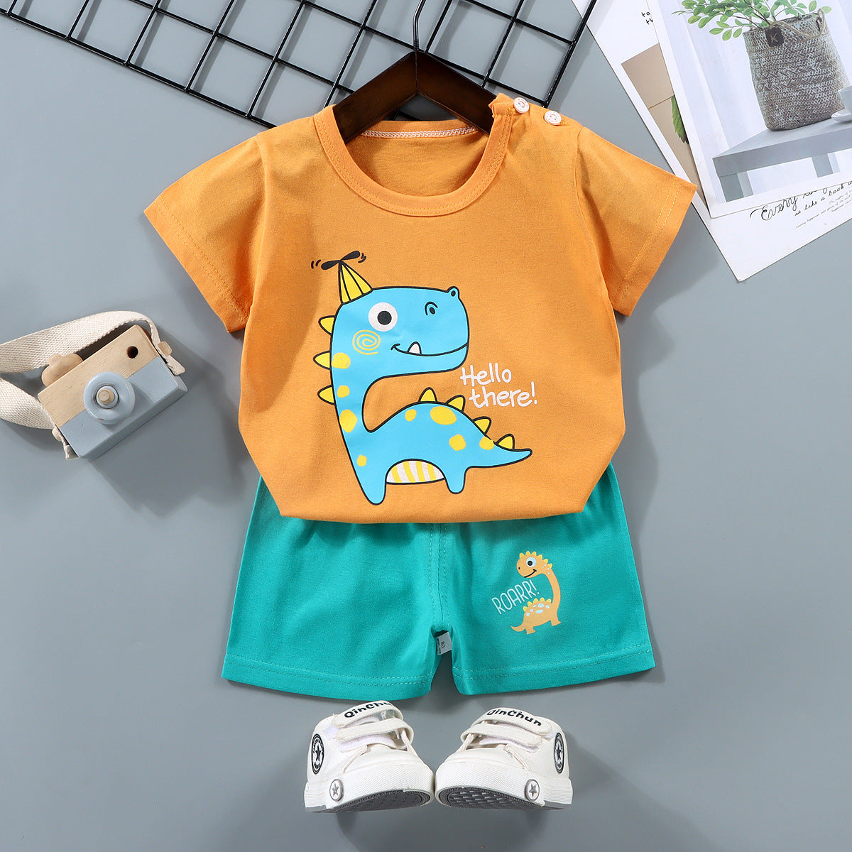 Animals Graphic T-Shirt and Shorts Set For Baby Boy