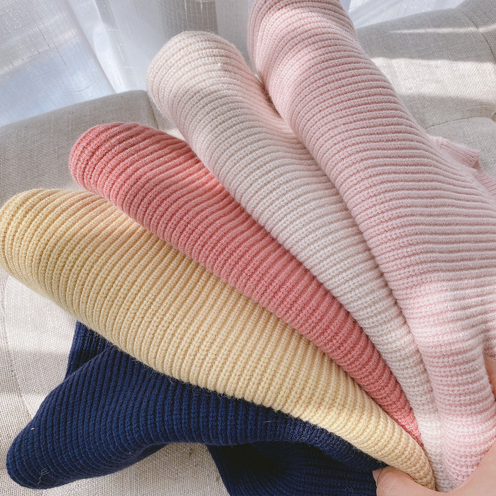 Solid color simple pullover sweater for baby girl